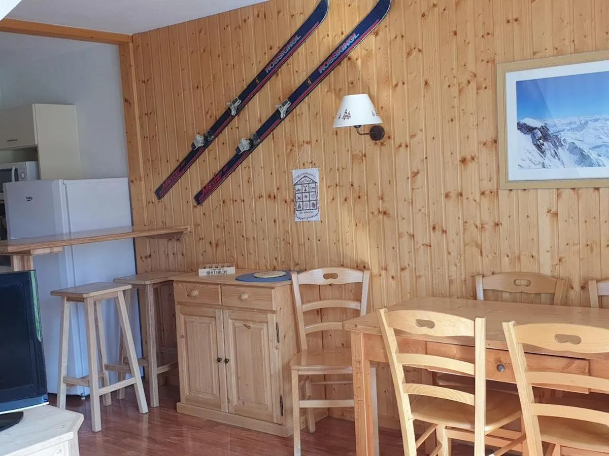 Chalet Mitoyen Duplex 3 Pieces, 6 Personnes, Residence Le Hameau Du Puy, Superdevoluy - Fr-1-504-465 0*,