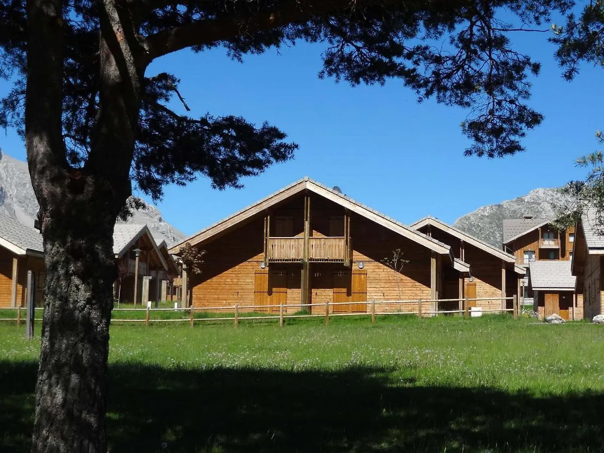 Chalet Mitoyen Duplex 3 Pieces, 6 Personnes, Residence Le Hameau Du Puy, Superdevoluy - Fr-1-504-465